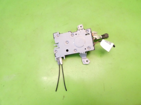 Wzmacniacz anteny antenowy 8P4035225D AUDI A3 8P FL 1.4 TFSI 08-13