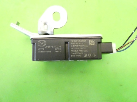 Moduł keyless centralnego zamka DH55675DZB MAZDA 2 II DE 1.3 07-10