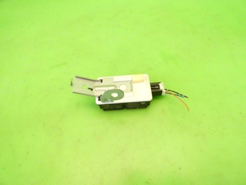 Moduł keyless centralnego zamka DH55675DZB MAZDA 2 II DE 1.3 07-10