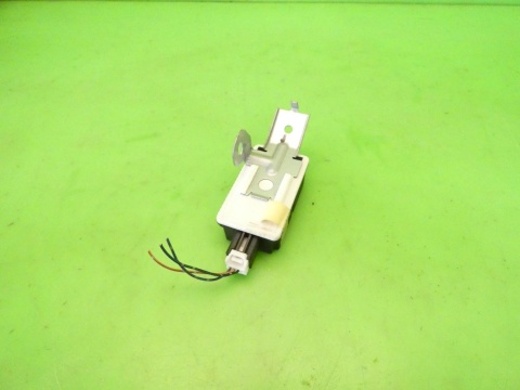 Moduł keyless centralnego zamka DH55675DZB MAZDA 2 II DE 1.3 07-10