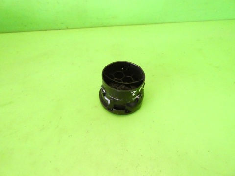 Kratka nawiewu prawa środek D651GM931 MAZDA 2 II DE 07-10