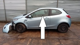 Szyba drzwiowa lewa przód MAZDA 2 II DE 3D HB 07-10