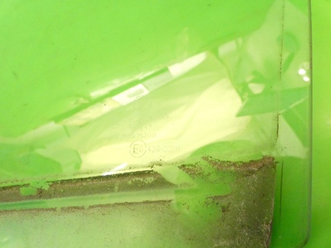 Szyba drzwiowa lewa przód MAZDA 2 II DE 3D HB 07-10