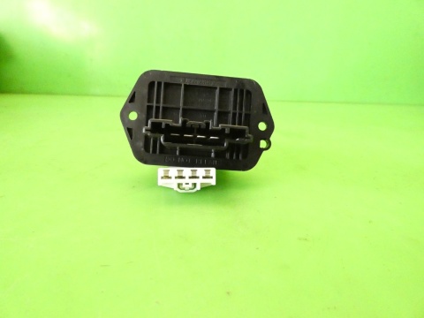 Opornik rezystor nawiewu HB151D651 MAZDA 2 II DE 1.3 07-10