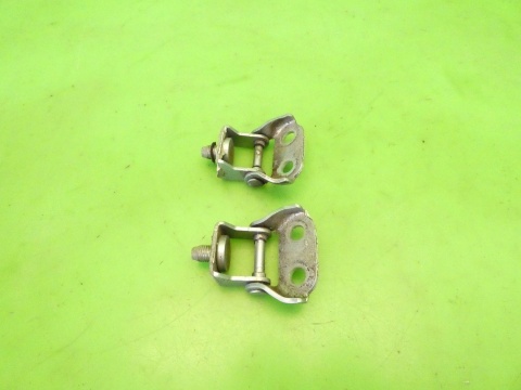 Zawiasy klapy tył bagażnika prawy + lewy 33Y MAZDA 2 II DE 07-10