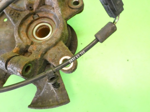 Zwrotnica piasta lewa przód MAZDA 2 II DE 1.3 07-10