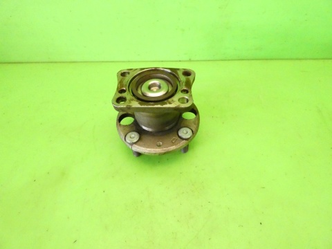 Piasta koła lewa tył MAZDA 2 II DE 1.3 3D HB 07-10