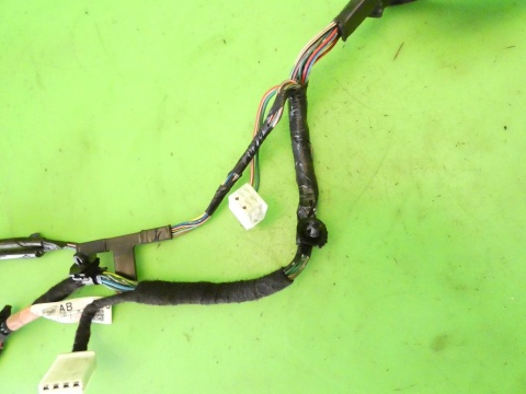 Wiązka instalacja drzwi prawa przód DJ0267200B MAZDA 2 II DE 3D 07-10