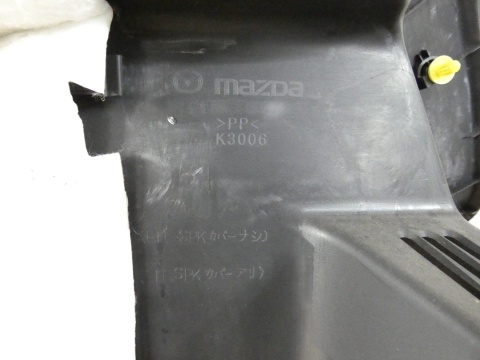 Boczek tapicerka bagażnika lewa tył MAZDA 2 II DE 3D HB 07-10