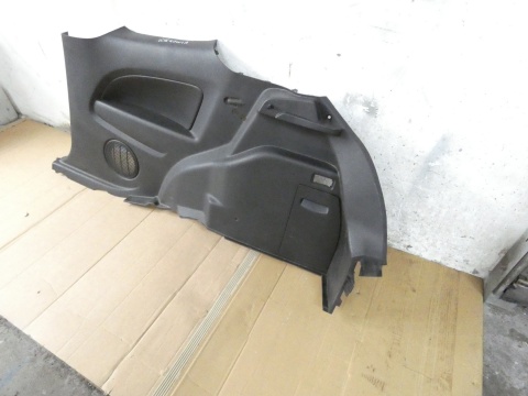 Boczek tapicerka bagażnika prawa tył MAZDA 2 II DE 3D HB 07-10