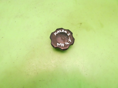 Korek wlewu oleju MAZDA 2 II DE 1.3 ZJ 07-10