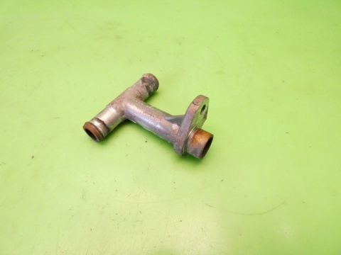 Króciec trójnik wody 074121145B VW LT II LT46 2.5 TDI 96-06