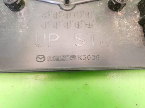 Podkładka ramka listwa pod tablicę przód DF7150171 MAZDA 2 II DE 07-10