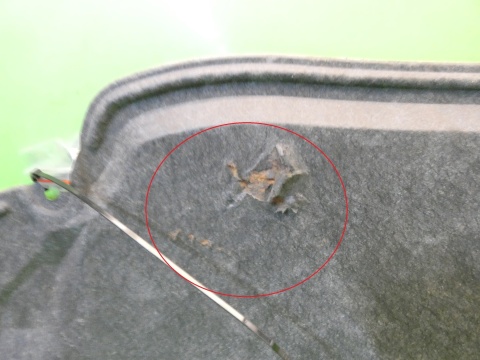 Podbitka wygłuszenie maski pokrywy silnika MAZDA 2 II DE 07-10