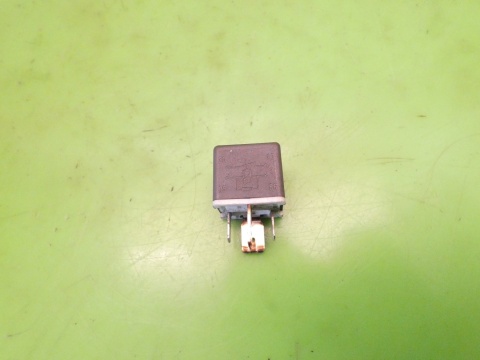 Przekaźnik 4RA003510-70 VW LT II LT46 2.5 TDI 96-06