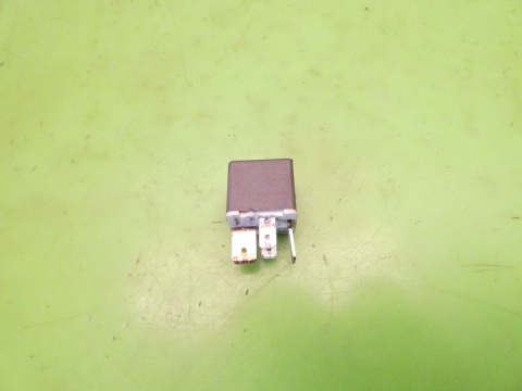 Przekaźnik 4RA003510-70 VW LT II LT46 2.5 TDI 96-06