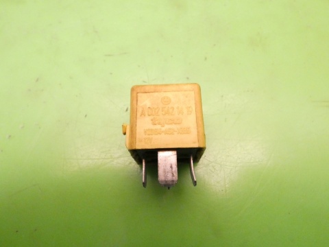 Przekaźnik A0025421419 VW LT II LT46 2.5 TDI 96-06