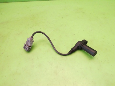 Czujnik położenia wału 075906433C VW LT II LT46 2.5 TDI 96-06