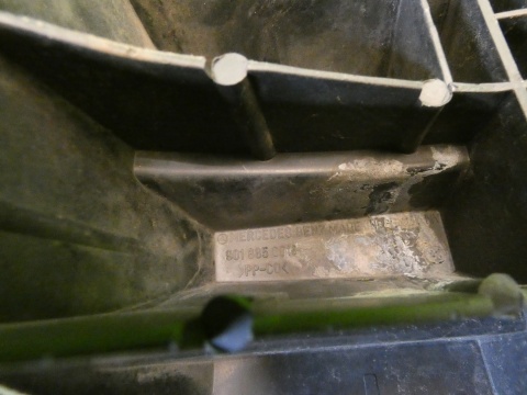 Ślizg zderzaka lewy tył 9018850016 VW LT II LT46 96-06