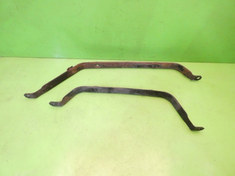 Opaski obejmy listwy mocowania zbiornika paliwa MAZDA 2 II DE HB 3D 07-10