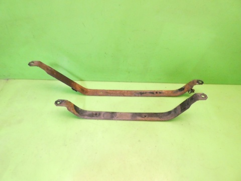 Opaski obejmy listwy mocowania zbiornika paliwa MAZDA 2 II DE HB 3D 07-10