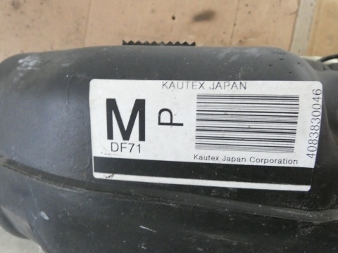 Zbiornik bak paliwa benzyna MAZDA 2 II DE 1.3 HB 3D 07-10