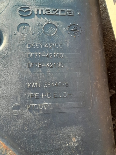 Zbiornik bak paliwa benzyna MAZDA 2 II DE 1.3 HB 3D 07-10