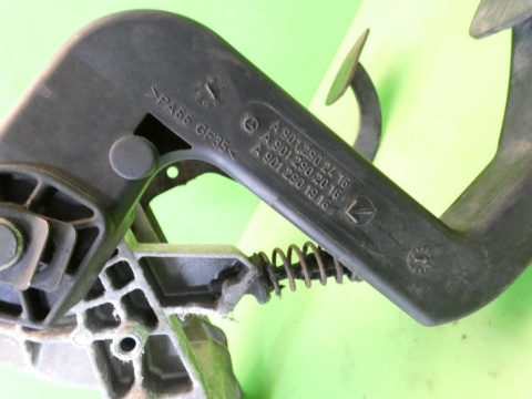 Pedały sprzęgła hamulca stelaż VW LT II LT46 2.5 TDI 96-06