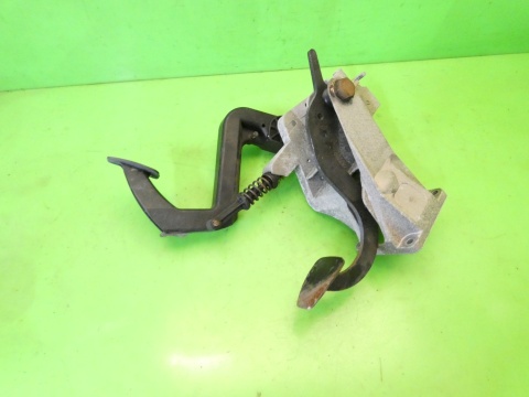 Pedały sprzęgła hamulca stelaż VW LT II LT46 2.5 TDI 96-06