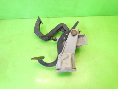 Pedały sprzęgła hamulca stelaż VW LT II LT46 2.5 TDI 96-06