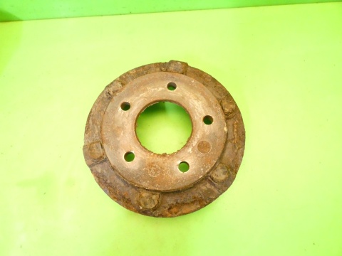 Flansza dystans koła prawa przód 9043340045 VW LT II LT46 2.5 TDI 96-06