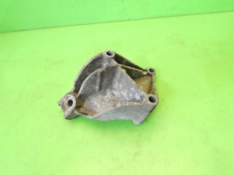 Łapa silnika lewa 074199307B VW LT II LT46 2.5 TDI 96-06