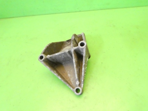 Łapa silnika lewa 074199307B VW LT II LT46 2.5 TDI 96-06