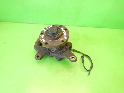 Zwrotnica piasta lewa przód VW LT II LT46 2.5 TDI 96-06