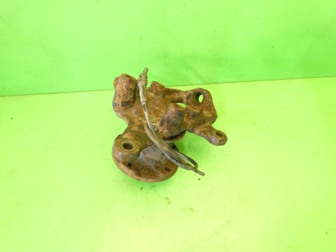 Zwrotnica piasta lewa przód VW LT II LT46 2.5 TDI 96-06