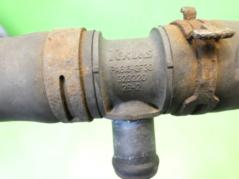 Rurka wąż przewód króciec trójnik wody VW LT II LT46 2.5 TDI 96-06