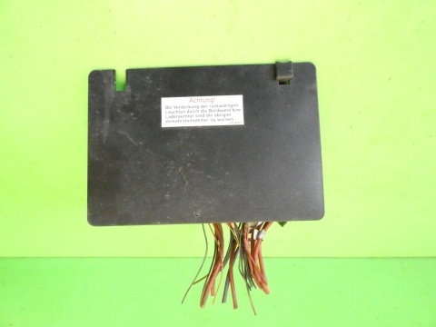 Skrzynka bezpieczników zaślepka klapka podstawy fotela VW LT II LT46 2.5 TDI 96-06