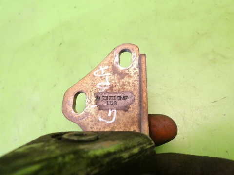 Rolka wózek drzwi przesuwnych prawy tył góra VW LT II LT46 96-06