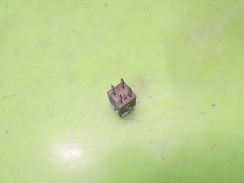 Przekaźnik DC12V 20A CHEVROLET CAPTIVA I C140 FL 2.2 D 13-15