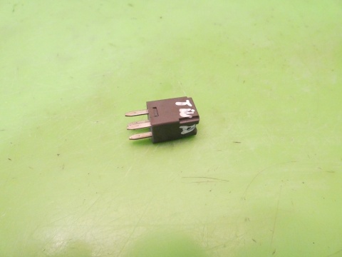 Przekaźnik DC12V 20A CHEVROLET CAPTIVA I C140 FL 2.2 D 13-15