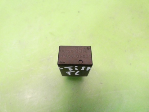 Przekaźnik DC12V 35A CHEVROLET CAPTIVA I C140 FL 2.2 D 13-15