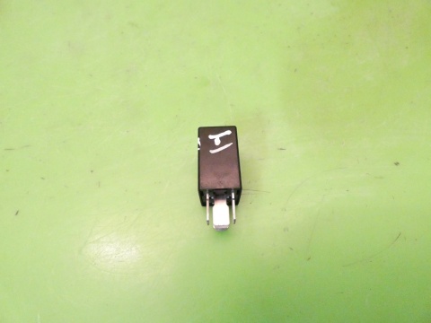 Przekaźnik DC12V 35A CHEVROLET CAPTIVA I C140 FL 2.2 D 13-15