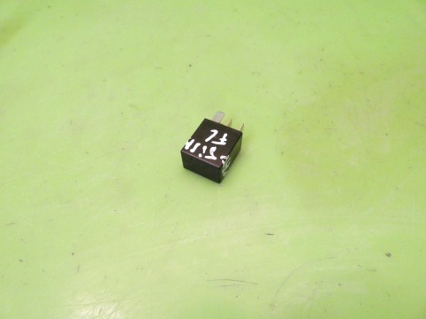 Przekaźnik DC12V 35A CHEVROLET CAPTIVA I C140 FL 2.2 D 13-15