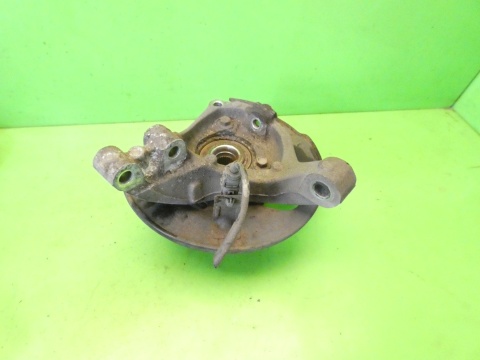 Zwrotnica piasta lewa przód CHEVROLET CAPTIVA I C140 FL 2.2 D 13-15