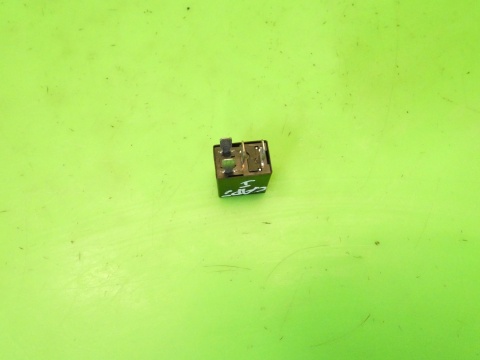 Przekaźnik DC12V 35A CHEVROLET CAPTIVA I C140 FL 2.2 D 13-15