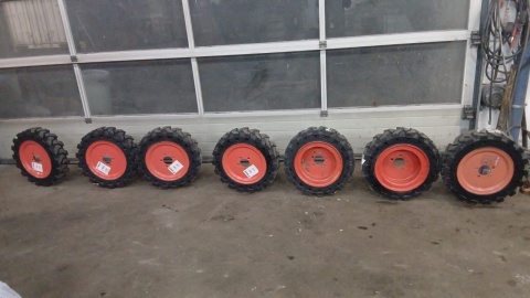 Koło opona pełna solid 5.70-12 Bobcat S70 ładowarka wózek widłowy bliźniak