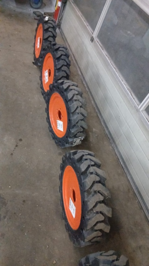 Koło opona pełna solid 5.70-12 Bobcat S70 ładowarka wózek widłowy bliźniak