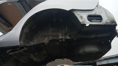 Błotnik lewy tył ćwiartka poszycie LA7W VW GOLF VII KOMBI 12-16