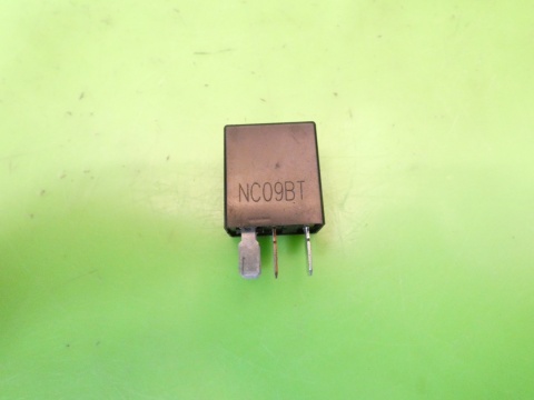 Przekaźnik DC12V 35A CHEVROLET CAPTIVA I C140 FL 2.2 D 13-15