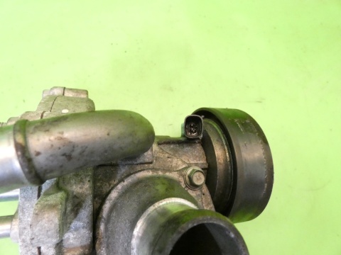 Pompa wody obudowa termostatu CHEVROLET CAPTIVA I C140 FL 2.2 D 13-15